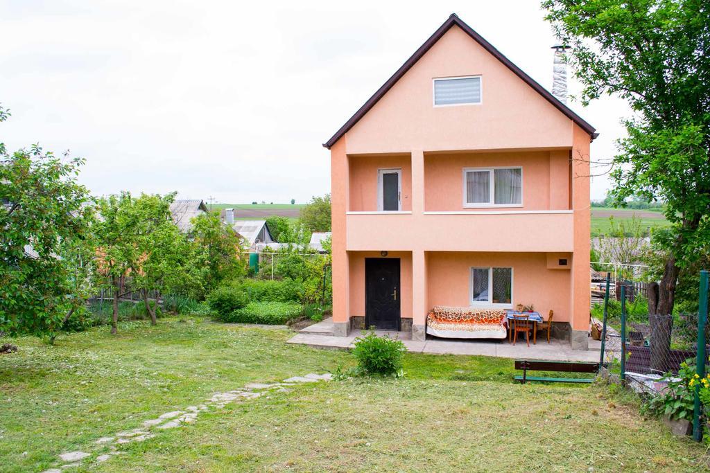 Guest House Cherepaha Kamenets-Podolsk Eksteriør bilde